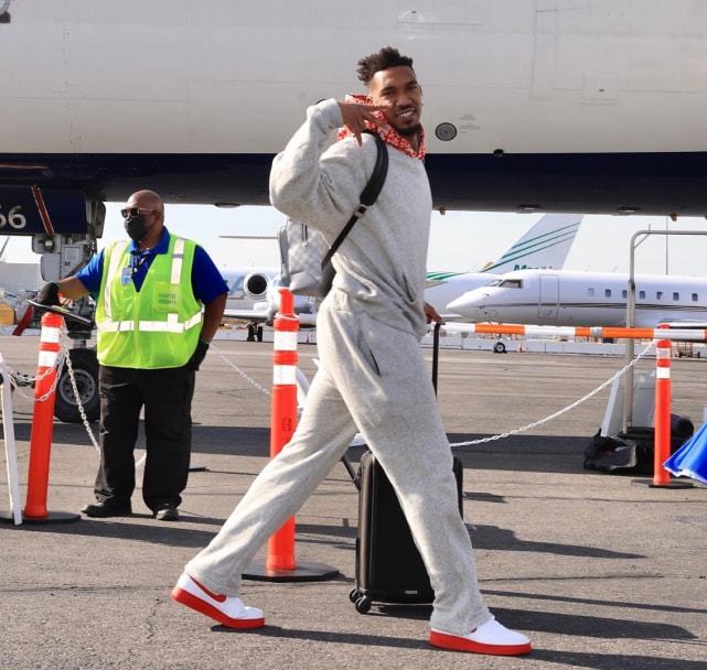 收益曲线更 收益曲线更