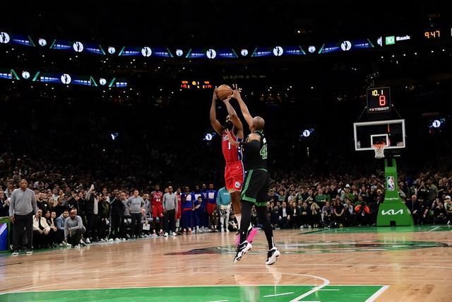 全场贡献约 全场贡献约