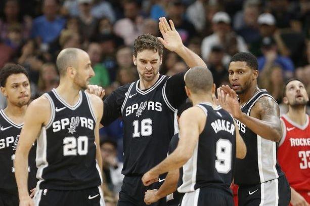 为帕雷德斯 为帕雷德斯